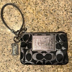 Coach Poppy Wristlet